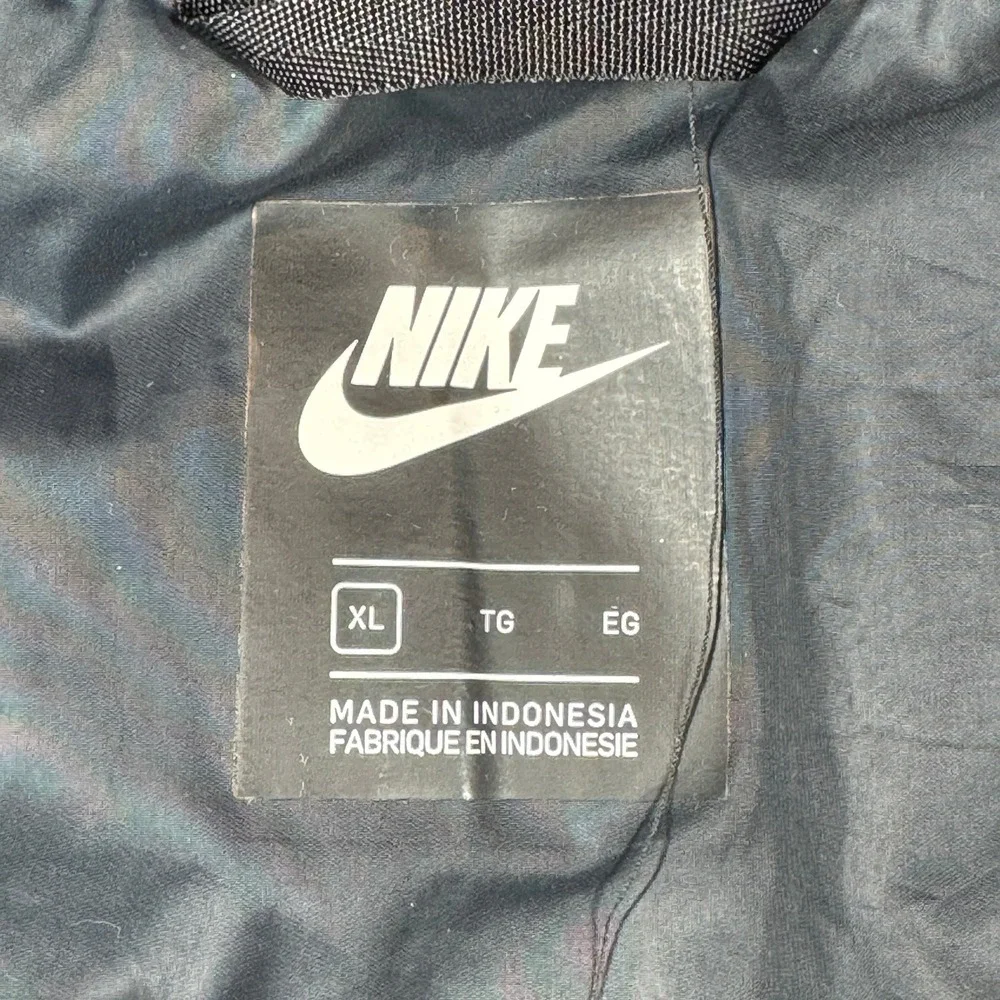 Nike Puffer Jacket Womens XL Pink Black Chevron Hooded‎ Full Zip Coat